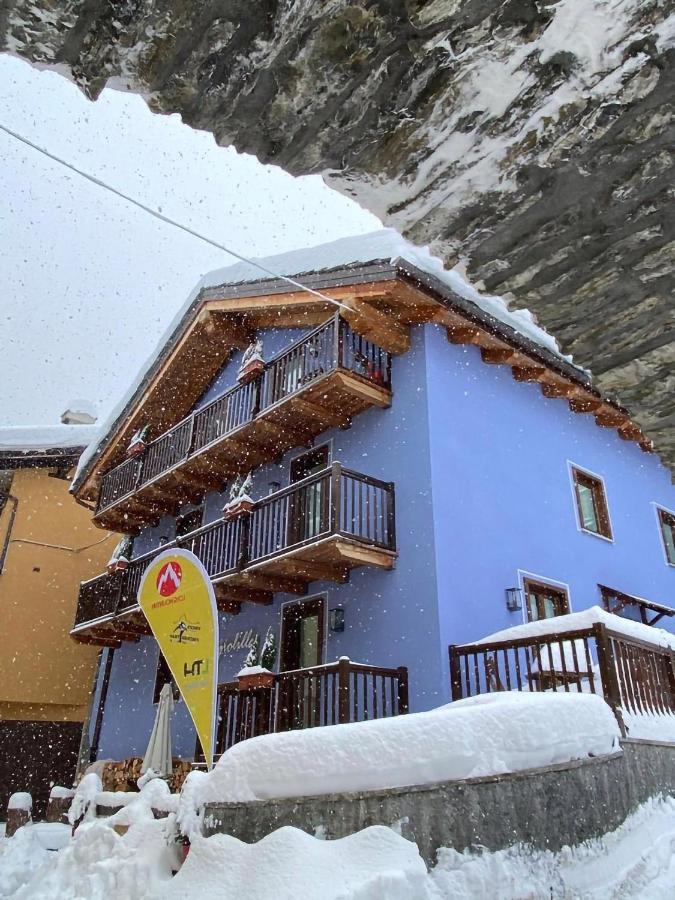 Rifugio Lilla Acomodação com café da manhã La Thuile Exterior foto